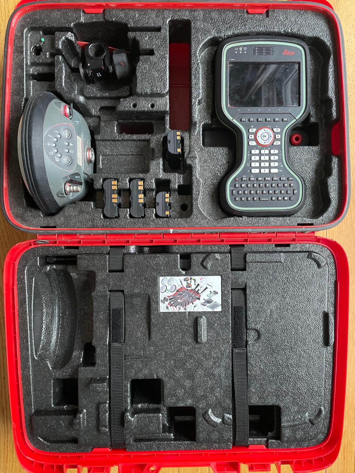 Leica GS16 GPS Set complete with CS20 controller and accessories