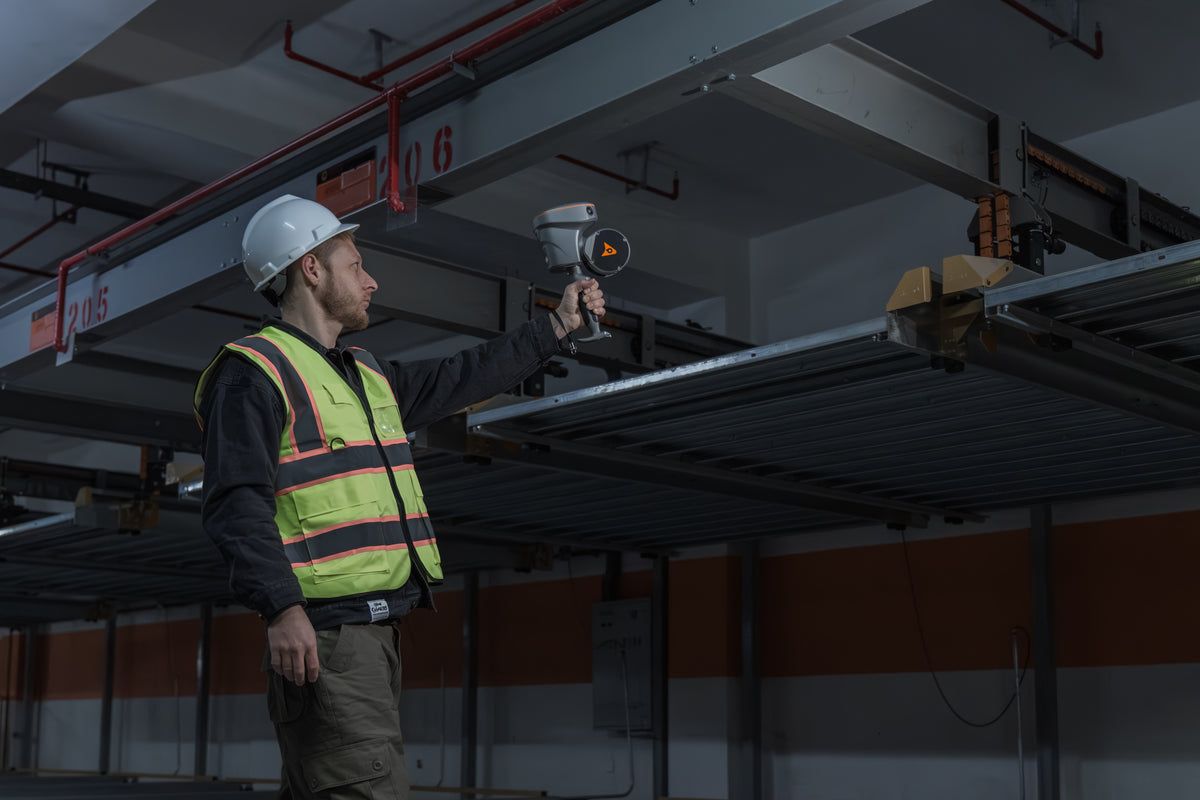 RS10 showing live point cloud preview on device screen
